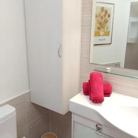 דירה One Bedroom At Playa De La Americas 100 M Away From The With Furnished Terrace And Wifi פלאייה דה לאס אמריקס
