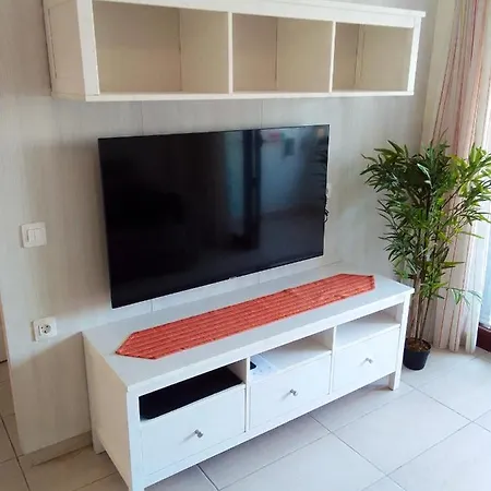 דירה One Bedroom At Playa De La Americas 100 M Away From The With Furnished Terrace And Wifi